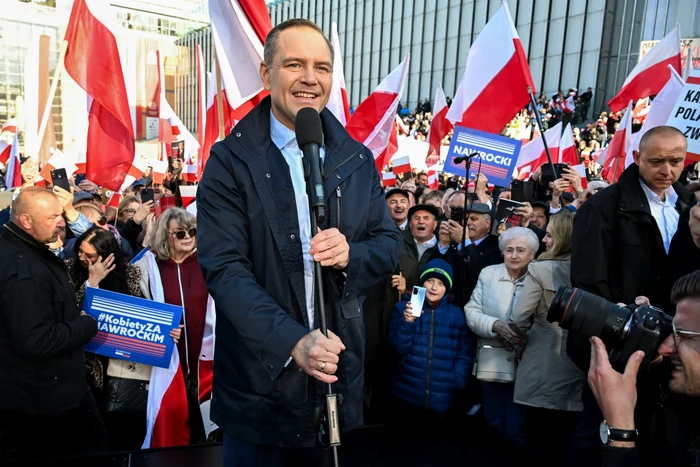 Exclusiv----------Implicaiile-participrii-lui-Nicuor-Dan-la-mitingul-electoral-din-Polonia-N-a-fost-cea-mai-bun-idee