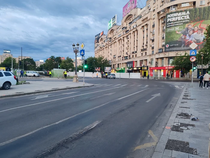 Foto----------Prima-zi-cu-restricii-n-Piaa-Unirii-Care-sunt-rutele-ocolitoare-pe-durata-reabilitrii-planeului