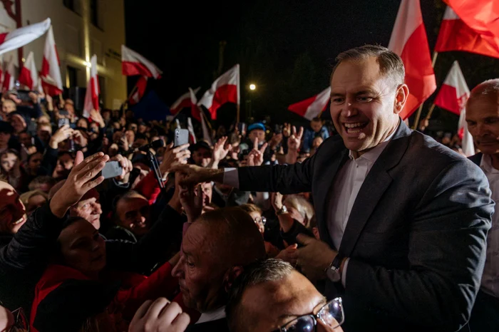 ---------Karol-Nawrocki-istoricul-de-42-de-ani-care-va-conduce-Polonia