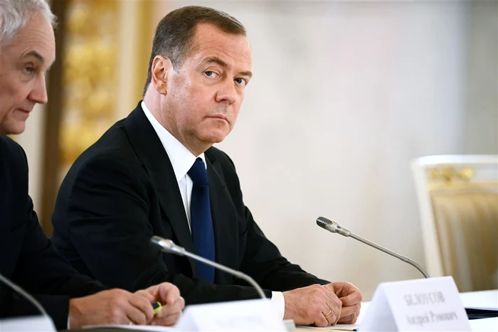 ---------Medvedev-definete-scopul-Rusiei-n-negocierile-de-pace-cu-Ucraina-Distrugerea-complet-a-regimului-neonazist