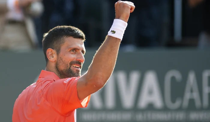 ---------Novak-Djokovic-este-n-semifinale-la-Paris-dup-o-victorie-n-patru-seturi-cu-Alexander-Zverev