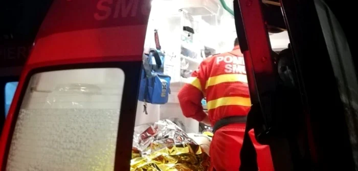 ---------O-autospecial-ISU-care-a-ajutat-la-inundaiile-din-Covasna-implicat-ntr-un-accident-rutier-cu-alte-trei-autoturisme