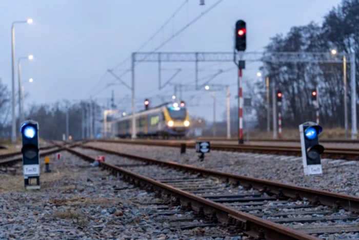 ---------O-tnr-de-20-de-ani-a-fost-lovit-de-locomotiv-n-gara-din-Trgu-Jiu-a-cobort-din-tren-i-a-luat-o-n-direcia-greit