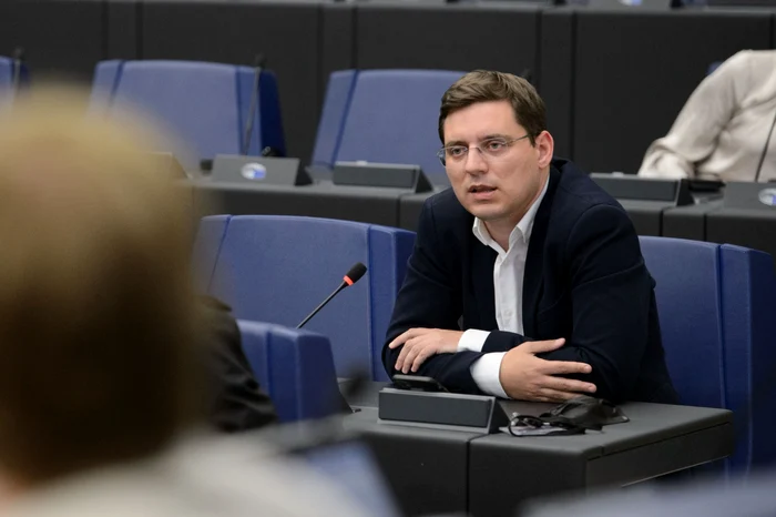 ---------Specialiti-europeni-n-inundaii-vin-de-urgen-n-Romnia-Situaia-e-grav-avertizeaz-europarlamentarul-PSD-Victor-Negrescu