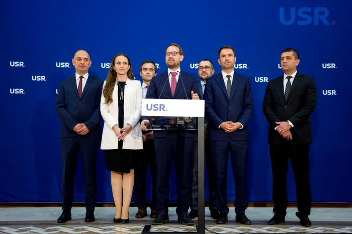 ---------USR-a-amnat-edina-Comitetului-Politic-din-cauza-negocierilor-pentru-formarea-guvernului