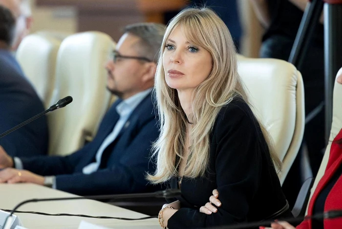 ---------Un-bdran-misogin-Senatoare-PSD-atac-dur-la-adresa-lui-Mihail-Neamu-Nu-v-mai-dai-aere-de-intelectual