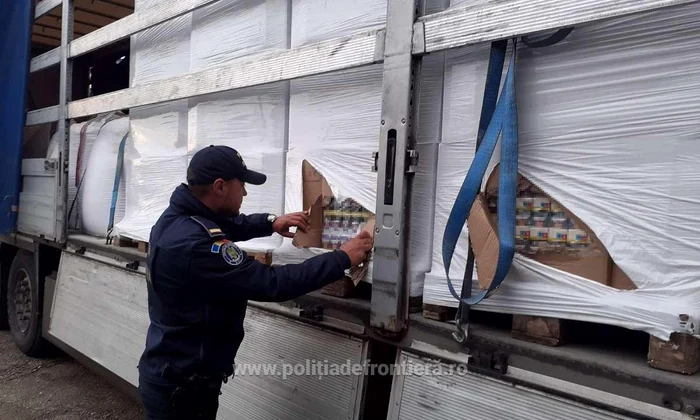 ---------Un-romn-a-fost-arestat-dup-ce-n-camionul-su-au-fost-gsite-igri-de-contraband-de-aproape-12-milioane-de-euro