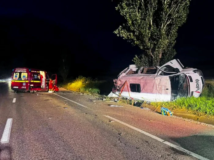 ---------Accident-grav-pe-DN2-ntre-un-microbuz-i-un-autocar-cu-60-de-ucraineni-O-persoan-a-murit-Planul-Rou-de-Intervenie-activat