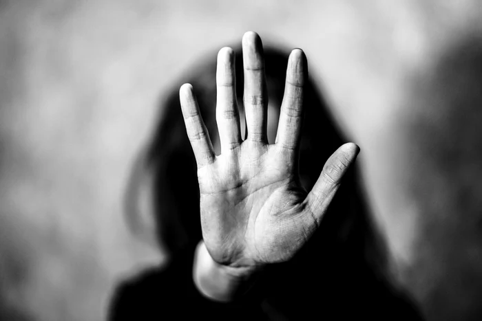 ---------Apelul-femeii-care-aproape-a-fost-ucis-cu-maina-de-fostul-iubit-Nu-mai-iertai-abuzurile-Victima-i-a-retras-plngerile-din-mil