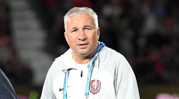 ---------Cadou-otrvit-pentru-Dan-Petrescu-CFR-Cluj-nfrngere-oc-acas-cu-o-nou-promovat