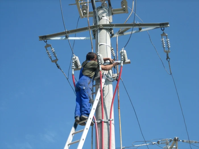 ---------Ce-riscuri-i-asum-clienii-cnd-schimb-furnizorul-de-energie-Capcanele-din-contracte