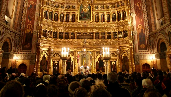 ---------Ct-de-credincioi-sunt-romnii-n-funcie-de-partidul-preferat-85-se-consider-persoane-religioase--SONDAJ