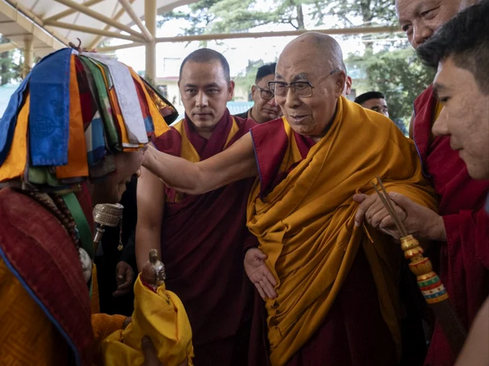 ---------Cum-se-alege-succesorul-lui-Dalai-Lama-China-avertizeaz-c-trebuie-s-aprobe-rencarnarea