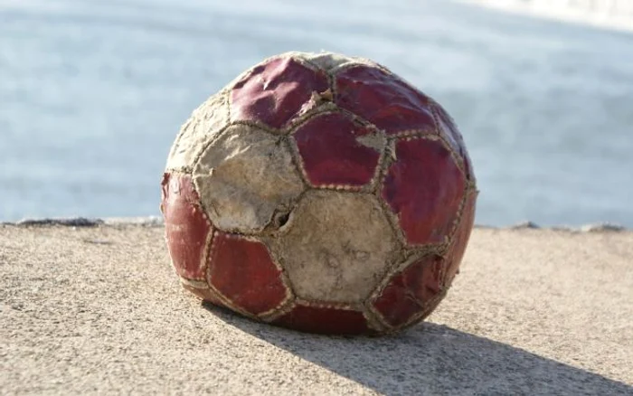 ---------Fotbalist-romn-decedat-la-vrsta-de-26-de-ani-Problemele-i-s-ar-fi-tras-de-la-o-aluni