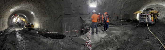 Foto----------Cum-arat-lucrrile-la-tunelurile-seciunii-lips-din-Autostrada-LugojDeva-Se-lucreaz-n-trei-schimburi