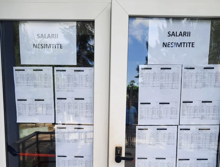---------O-nou-zi-de-proteste-Grefierii-din-mai-multe-judee-refuz-s-lucreze-Angajaii-de-la-Apele-Romne-i-au-pus-salariile-nesimite-pe-ui