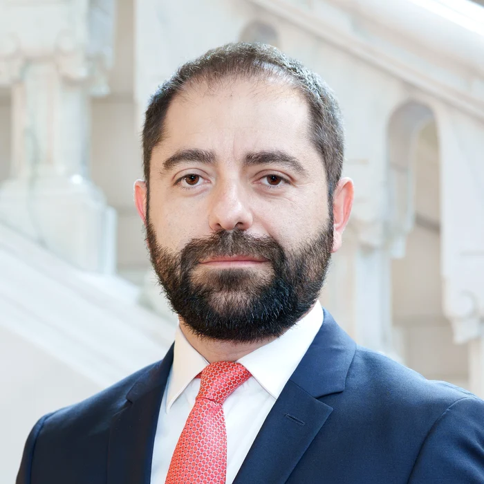 ---------Radu-Burnete-a-preluat-funcia-de-consilier-prezidenial-pentru-probleme-economice-i-sociale-Romnia-traverseaz-o-criz-existenial