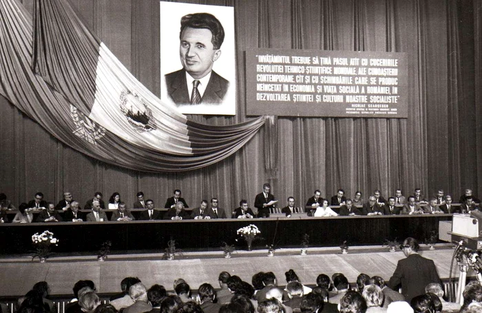 ---------Romnii-i-mitul-comunismului-bun-Ce-ne-spune-aceast-nostalgie-despre-prezent-ANALIZ