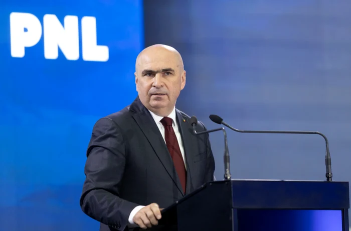 ---------Schimb-acid-de-replici-la-Congresul-PNL-Roman-Unii-au-ajuns-n-acoperi-pe-ua-din-spate-Cum-i-a-rspuns-Bolojan-