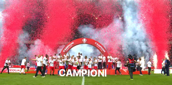 ---------Superliga-grbit-Campionatul-de-fotbal-al-Romniei-ncepe-astzi-cu-FCSB-mare-favorit
