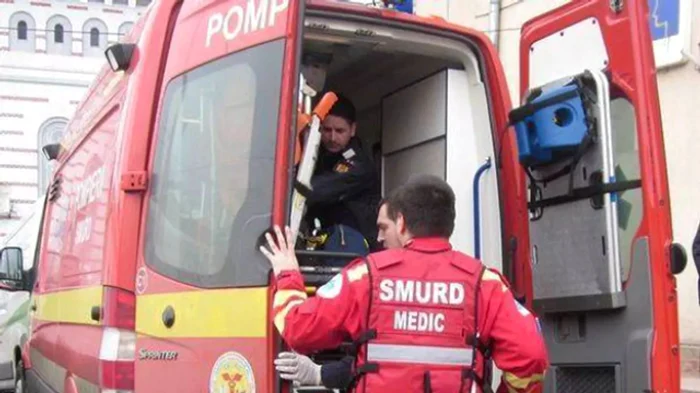 ---------Un-brbat-i-fiica-sa-la-spital-dup-ce-s-au-intoxicat-cu-o-soluie-folosit-mpotriva-plonielor