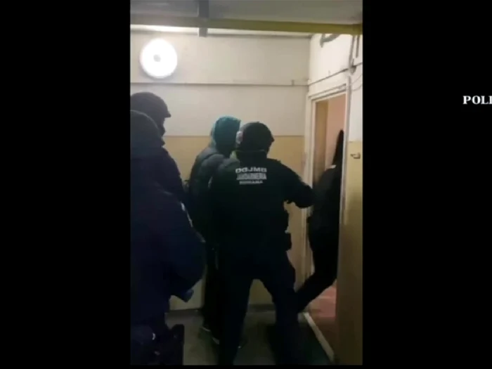 Video----------Persoane-reinute-pentru-proxenetism-i-trafic-de-persoane-Victimele-transportate-n-mai-multe-ri-au-fost-atrase-prin-metoda-Loverboy