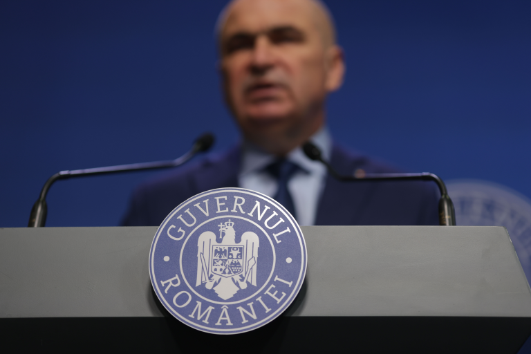 ---------AUR-i-cere-lui-Ilie-Bolojan-s-demisioneze-din-funcia-de-premier-Este-o-btaie-de-joc-pe-fa