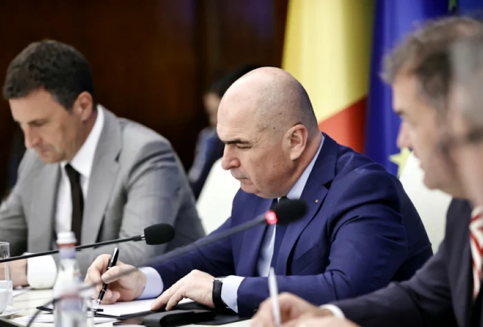 ---------Bolojan-Nu-trimitem-trupe-n-Ucraina-Rolul-aeroporturilor-romneti-n-securitatea-Mrii-Negre