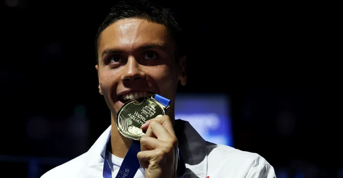 ---------David-Popovici-premiat-regete-Ci-bani-va-ncasa-dup-cele-dou-medalii-mondiale-de-aur