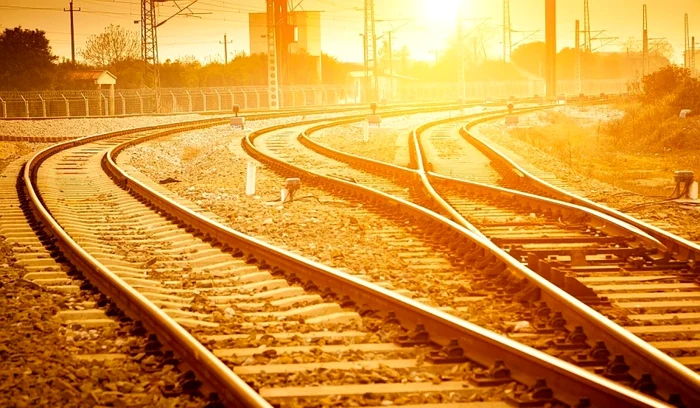 ---------Experiment-pe-Magistrala-500-unde-trenurile-circul-cu-restricii-inele-de-cale-ferat-ar-putea-fi-vopsite-n-alb