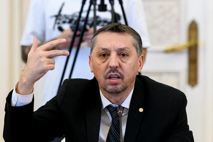 ---------Mesajul-ministrului-Daniel-David-pentru-sindicatele-din-Educaie-Putem-s-discutm-i-fr-grev