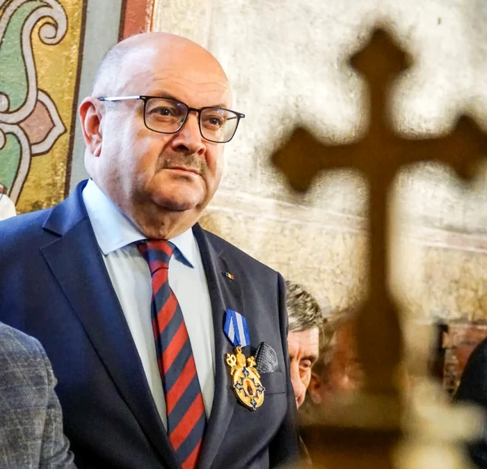 ---------Preedintele-CJ-Arge-limbaj-suburban-i-jigniri-la-adresa-unui-consilier-local-Cnd-te-am-cunoscut-erai-limitat-nu-spun-prost-Mar-javr