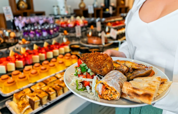 ---------Turcia-ar-putea-renuna-la-sistemul-all-inclusive-din-hoteluri-pentru-a-reduce-risipa-alimentar