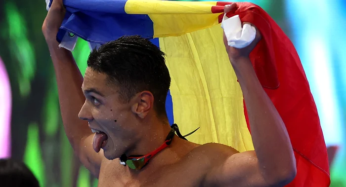 ---------Val-de-hate-primit-de-David-Popovici-din-partea-suveranitilor-lui-Georgescu-i-Simion-Ce-replic-le-a-dat-campionul-mondial