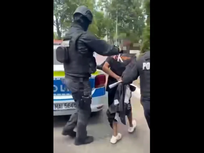 Video----------Btaie-la-ndrei-ntre-mai-muli-brbai-doi-au-ajuns-la-spital-i-cinci-n-arest-