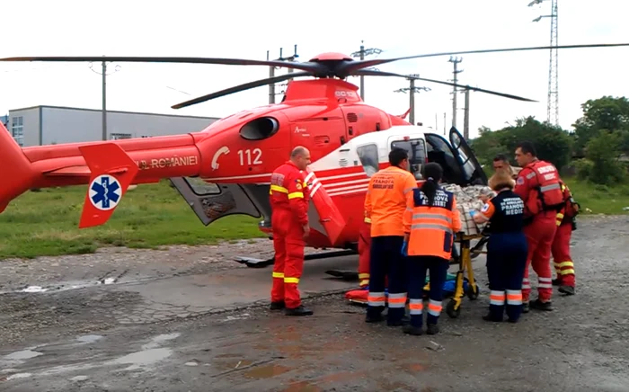 Video----------Explozia-din-Letea-Veche-Cele-patru-persoane-rnite-au-fost-transferate-la-spitale-din-Bucureti-i-Timioara-cu-elicoptere-SMURD