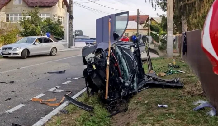 ---------Accident-mortal-n-Arge-dou-maini-s-au-lovit-frontal-Impactul-teribil-i-a-ucis-pe-ambii-oferi