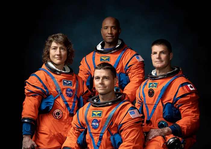 ---------Cine-sunt-astronauii-care-vor-s-scrie-istorie-dup-o-nou-misiune-NASA-pe-Lun