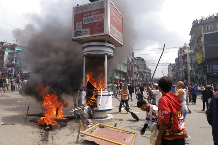 ---------Cum-au-provocat-TikTok-i-Instagram-revoluie-n-Nepal-Viaa-luxoas-a-beizadelelor-a-aprins-scnteia-protestelor