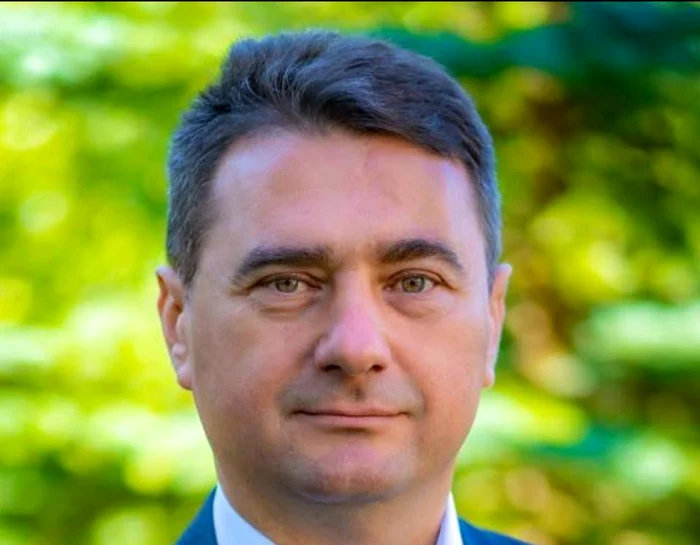 ---------Directorul-interimar-al-Companiei-de-Ap-Braov-Liviu-Coco-a-fost-reinut-de-DNA-Ce-acuzaii-i-se-aduc-liberalului