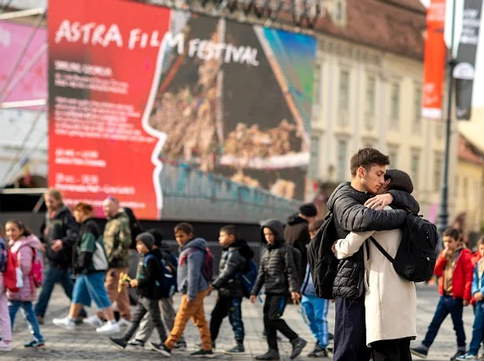 ---------Rzboi-extremism-fake-news-Astra-Film-aduce-documentare-despre-probleme-actuale-ntre-adevr-i-speran