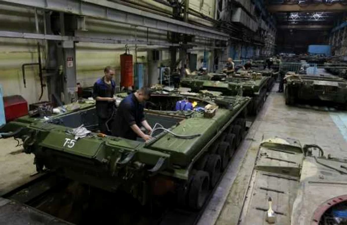 ---------Soluii-gsite-de-productorii-de-armament-din-Europa-pentru-a-atrage-fora-de-munc-tnr