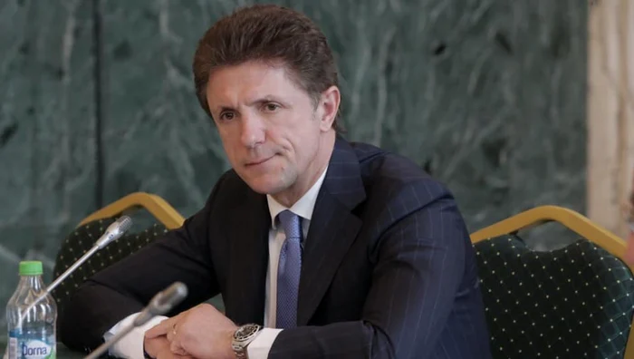 ---------Afacerile-falimentare-ale-lui-Gic-Popescu-Fostul-cpitan-al-naionalei-pune-lactul-pe-coala-de-fotbal-dar-merge-apsat-n-imobiliare