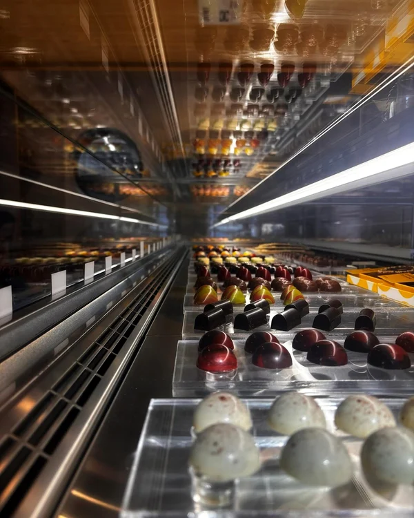 Analiz----------Aciunile-productorilor-de-ciocolat-n-cretere-nainte-de-Halloween