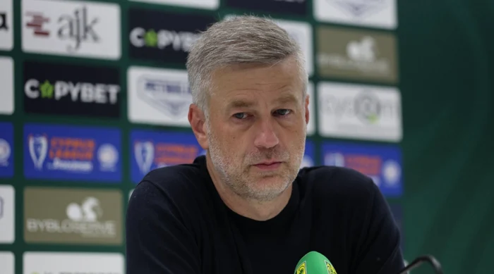 ---------Decizia-s-a-luat-n-toiul-nopii-Edi-Iordnescu-prsete-Legia-Varovia-Ar-putea-da-nc-o-ans-naionalei