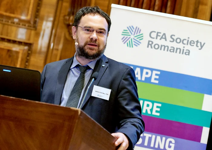 ---------Economia-Romniei-la-limit-recesiune-sau-cretere-cu-frna-tras-Ce-scenarii-sunt-luate-n-calcul-pentru-cursul-valutar