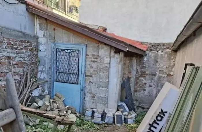 ---------Garaj-la-pre-de-garsonier-n-Capital-Oferta-care-ocheaz-piaa-imobiliar-Are-i-un-grup-sanitar-separat
