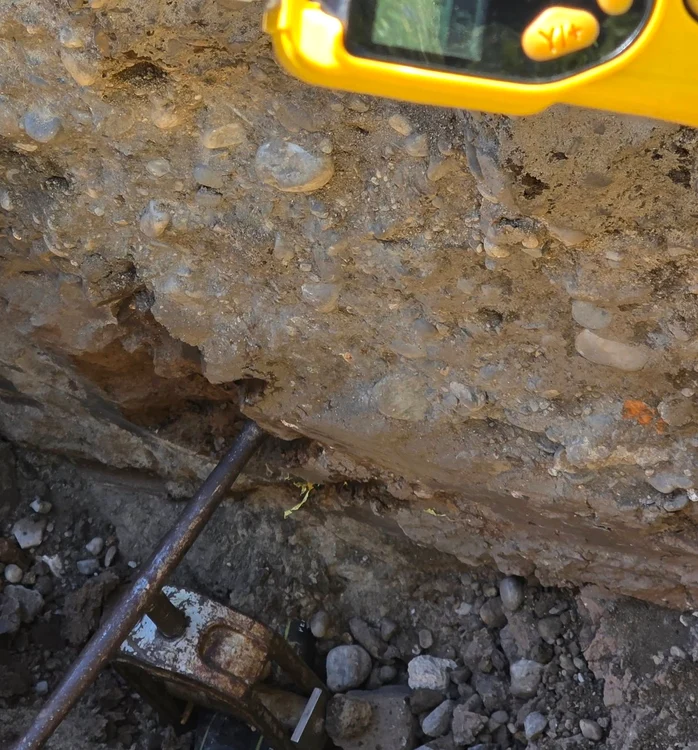 ---------Incident-periculos-n-Slatina-muncitorii-au-fisurat-o-conduct-de-gaze-n-timp-ce-schimbau-reeaua-de-ap