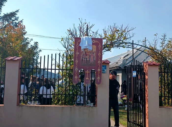 ---------Mirela-tnra-nsrcinat-ucis-n-explozia-din-Rahova-este-condus-astzi-pe-ultimul-drum-Gestul-nduiotor-fcut-de-apropiai