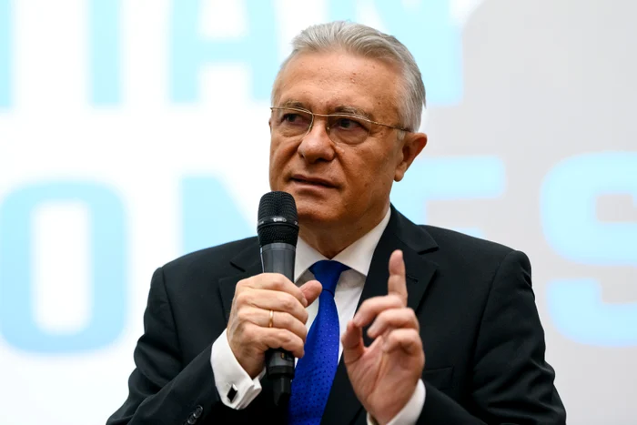 ---------Oficial-Consilieriii-adui-de-Ilie-Bolojan-la-Cotroceni-eliberai-din-funcie-de-preedintele-Nicuor-Dan